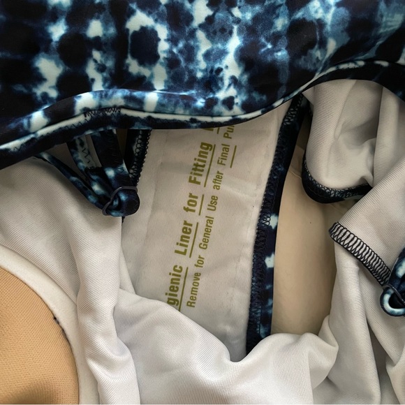 🆕 Old Navy | Tie-Dye Underwire High-Cut One-Piece Swimsuit - Picture 7 of 8